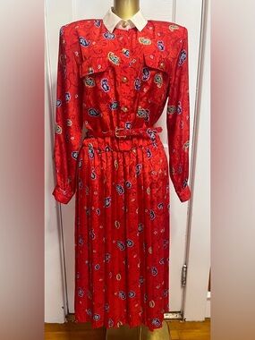 Vintage Andrea Gayle Red Paisley Pleated
Secretary Dress - 80s Librarian Midi